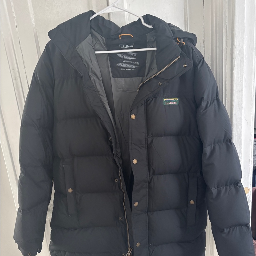 L.L. Bean Men's Black Puffer Jacket